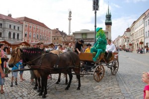 Каждый год , в городе Зноймо на Южной Моравии ,проходят «Огуречные торжества», 